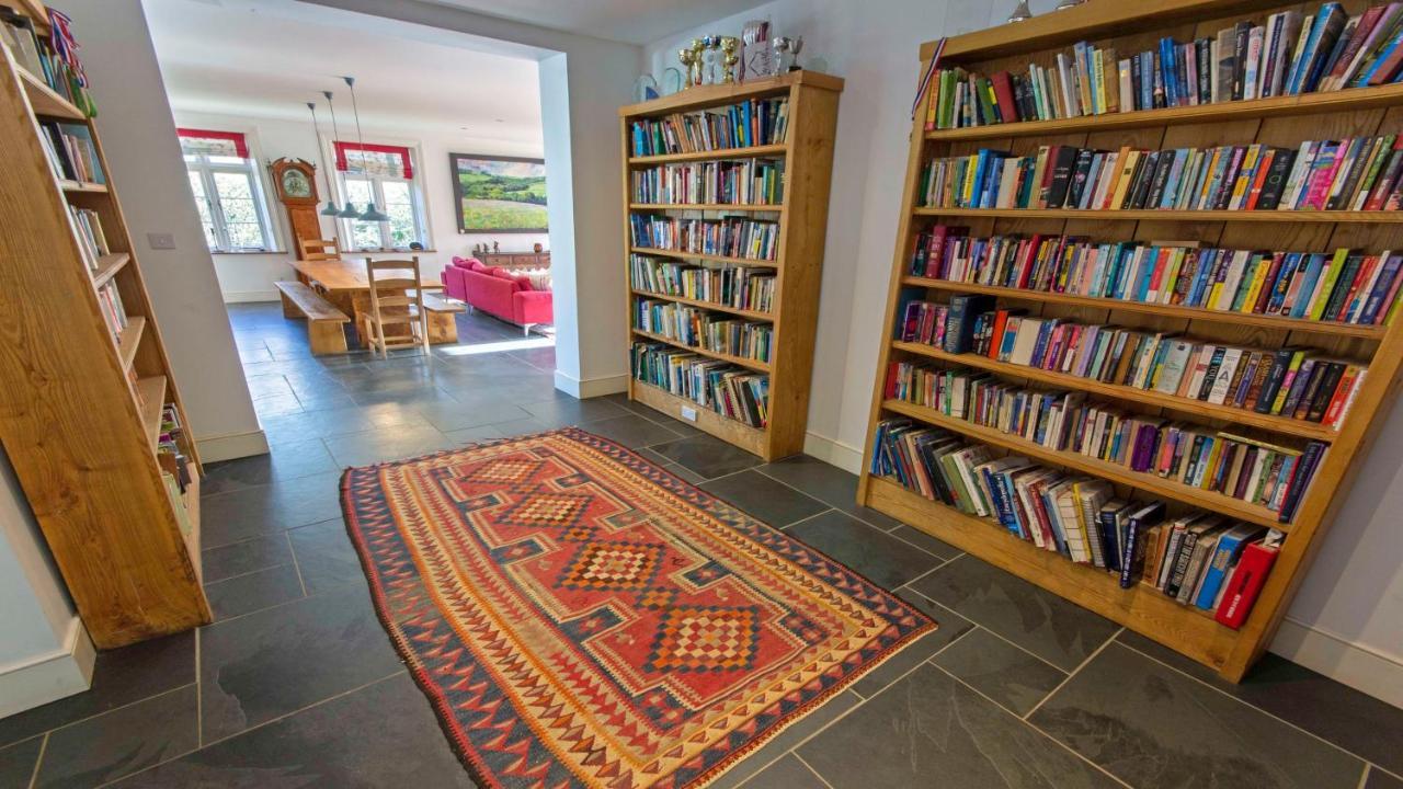 Crowborough Farm - Impressive & Sophisicated Home Surrounded By Unspoilt Countryside In Georgeham - Dog Friendly, Sleeps 14 ภายนอก รูปภาพ
